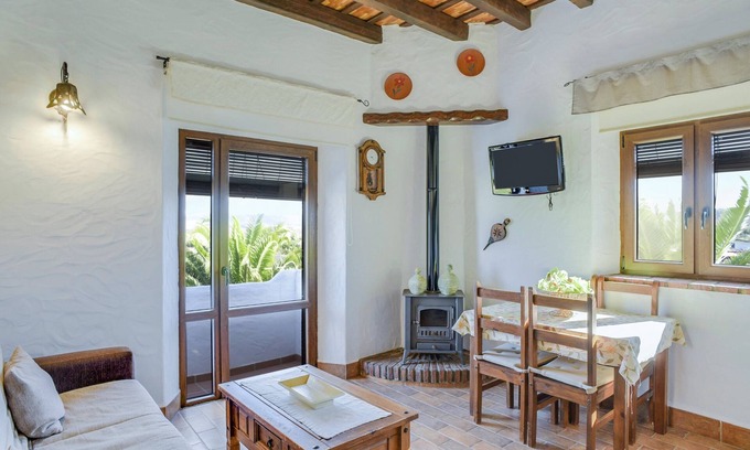 Barbate Apartment | Apartment "El Manzano" in Residence "Apartamentos Rurales la Cartuja" with Pool