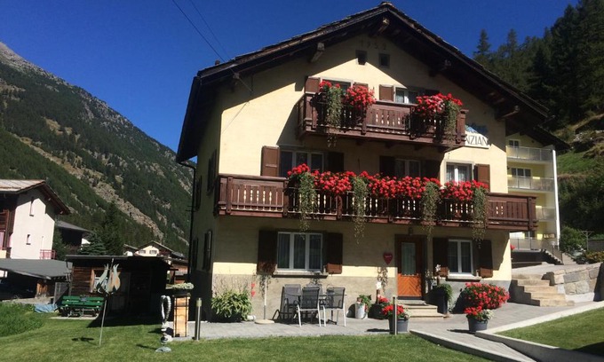 Saas Grund Apartment | Apartment Enzian
