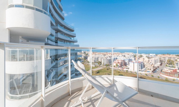 Canet de Berenguer Apartment | Apartment 'Tu Escapada En Canet' with Sea View, Wi-Fi and Air Conditioning