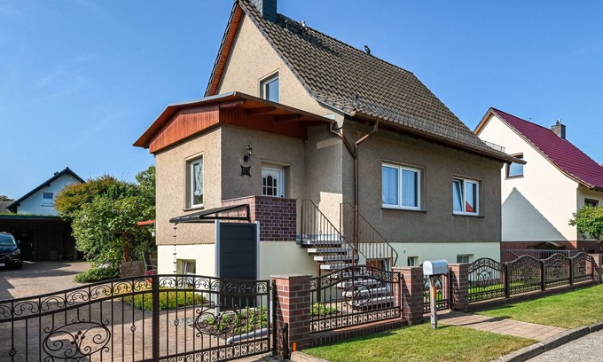 Muritz Apartment | Apartment 'Familie Perlik' with Wi-Fi