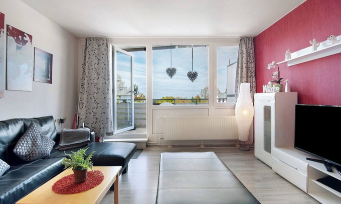 Sankt Englmar Apartment | Apartment 'Ferienwohnung Manuela' with Mountain View, Shared Pool and Wi-Fi