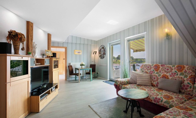 Neuruppin Apartment | Apartment 'Ferienwohnung 72 Qm' with Private Terrace, Shared Garden and Wi-Fi