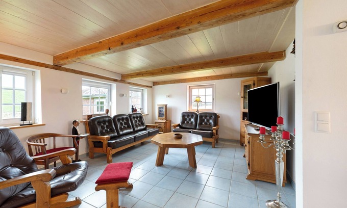 Dagebuell Apartment | Apartment 'Ferienwohnung Sylt' with Terrace, Shared Garden and Wi-Fi