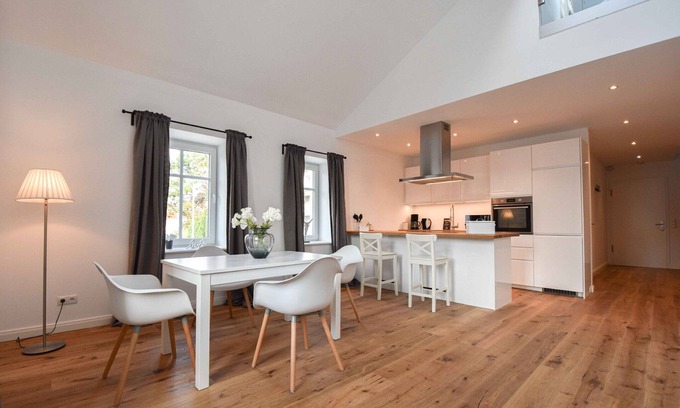 Wedel Apartment | Apartment 'Ferienwohnung Altstadtquatier' with Wi-Fi