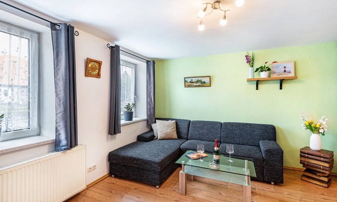 Bastorf Apartment | Apartment 'Ferienwohnung In Ostseenähe' with Private Garden and Wi-Fi