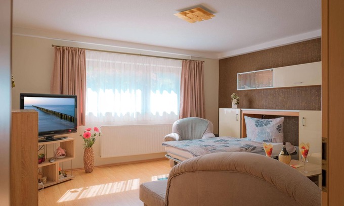 Kuehlungsborn Apartment | Apartment Fewo Ostseeliebe