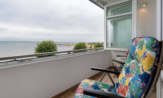 Laboe Apartment | Apartment 'Förde-Traumblick 2' with Sea View, Balcony and Wi-Fi