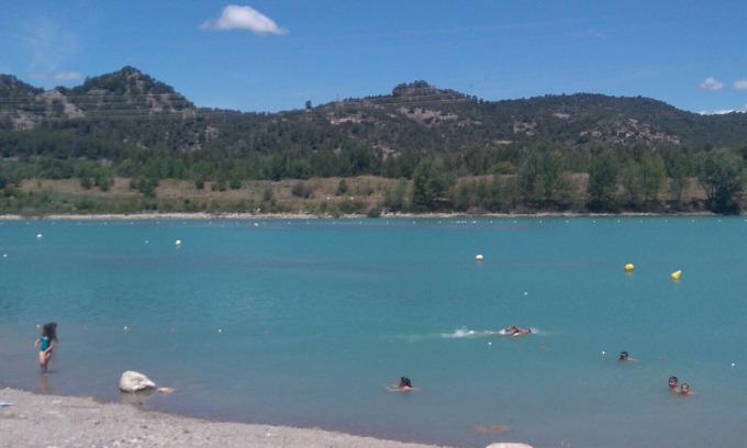 Peyrolles-en-Provence Apartment | Apartment 'Les Collins Du Sud 2' with Mountain View, Shared Terrace and Wi-Fi