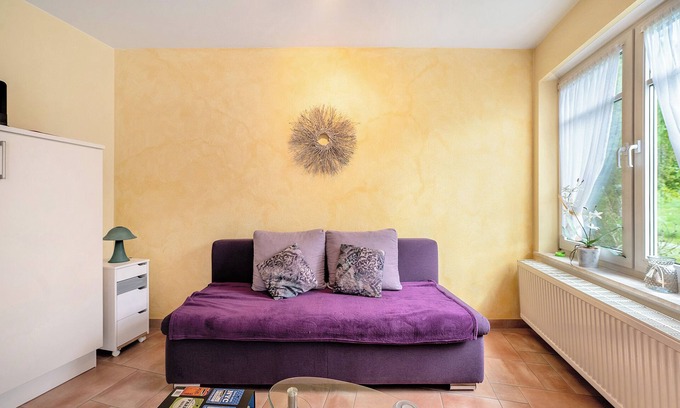 Maring-Noviand Apartment | Apartment 'Gästehaus Mühlenhof - Müller-Thurgau' with Private Garden, Balcony and Wi-Fi