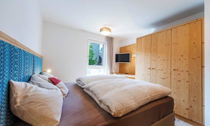 Albions Apartment | Apartment "Gass B" with Mountain View, Private Terrace & Wi-Fi