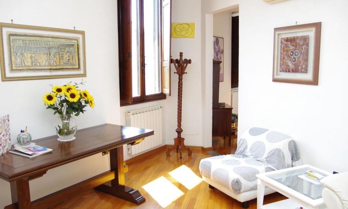 Santissima Annunziata Apartment | Apartment Gli Artisti by Interhome