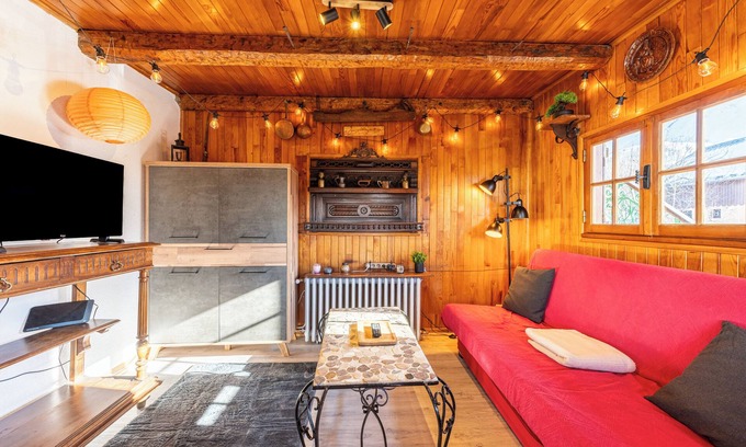 Albiez-le-Vieux Apartment | Apartment 'Grand Balcon' with Mountain View and Balcony