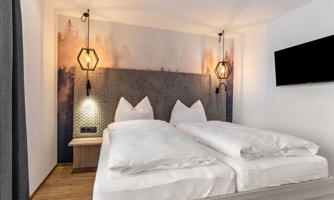 Grossarl Apartment | Apartment "Grauzone Grossarl Nr. 5 Mountain" with Mountain View, Private Terrace and Wi-Fi