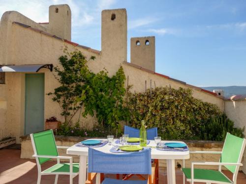 La Madrague Apartment | Apartment Hameau la Madrague-4 by Interhome