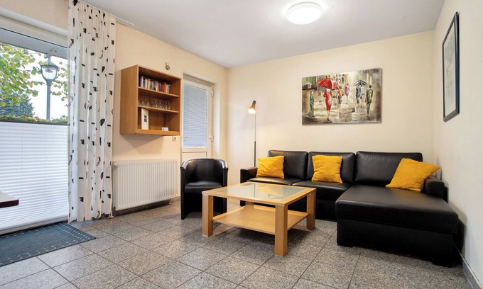 Binz Apartment | Apartment 'Haus Frohsinn - Wohnung 1' with Balcony and Wi-Fi