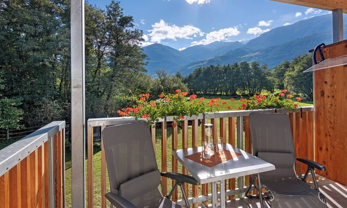 Sluderno Apartment | Apartment 'Hausergut Pinova' with Mountain View, Shared Garden and Wi-Fi