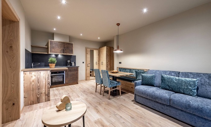 San Leonardo in Passiria Apartment | Apartment 'Hortensie Pension Sankt Ursula' with Mountain View, Shared Terrace and Wi-Fi