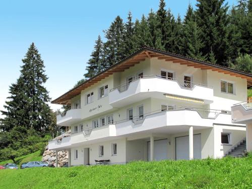Hainzenberg Apartment | Apartment Huber-3 by Interhome