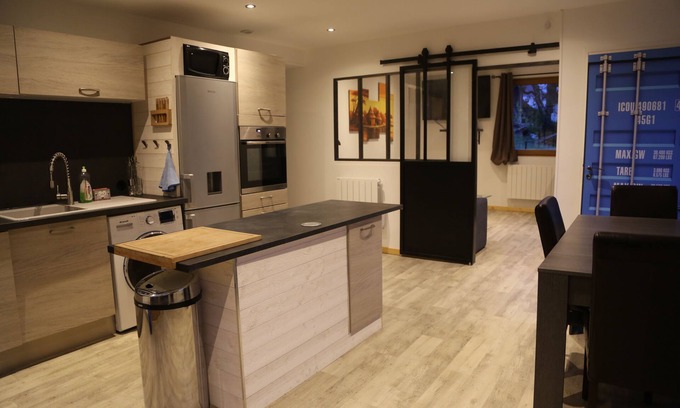 Val Vanoise Apartment | apartment in a chalet in Courchevel near brides les bains