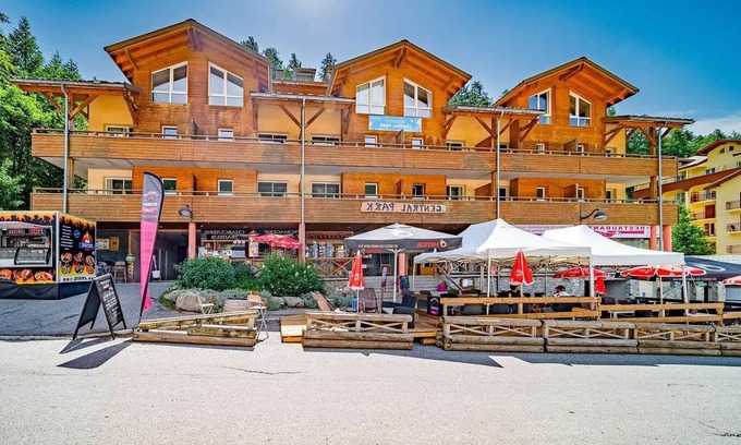 Allos Apartment | Apartment in Alps near Ski Slopes