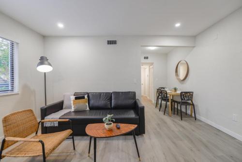 East Little Havana Apartment | Apartment in Calle Ocho a Slice of Little Havana