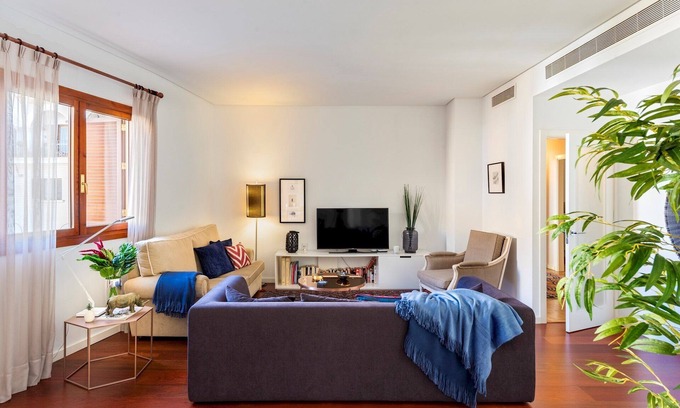 El Arenal Apartment | Apartment in front of the Cathedral. Cabildo IV