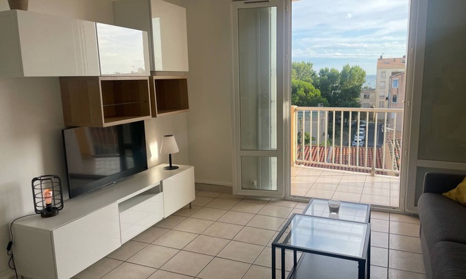 Le Grau-dʼAgde Apartment | Apartment in Grau d'Agde