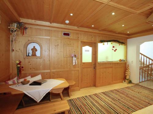 Stumm Apartment | Apartment in Kaltenbach near Ski Lift