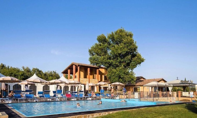 Magliano in Toscana Apartment | Apartment in Magliano with bar