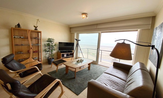 Nieuwpoort-Bad Apartment | Apartment in Nieuwpoort by the Beach