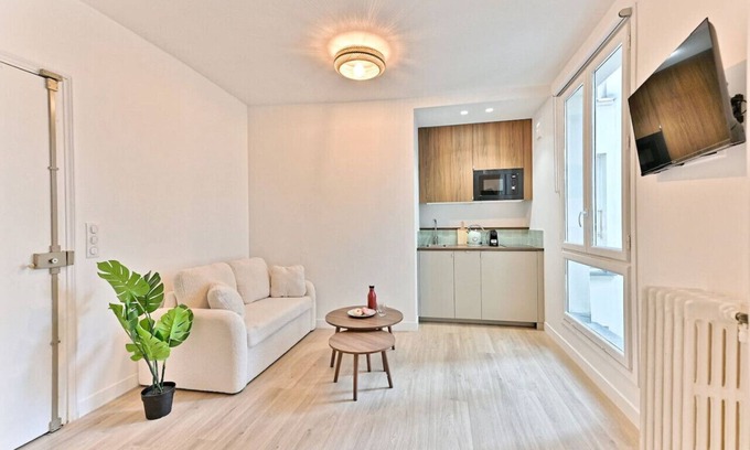 Quartier du Faubourg-Montmartre Apartment | Apartment in the center of Paris - Musée Grévin