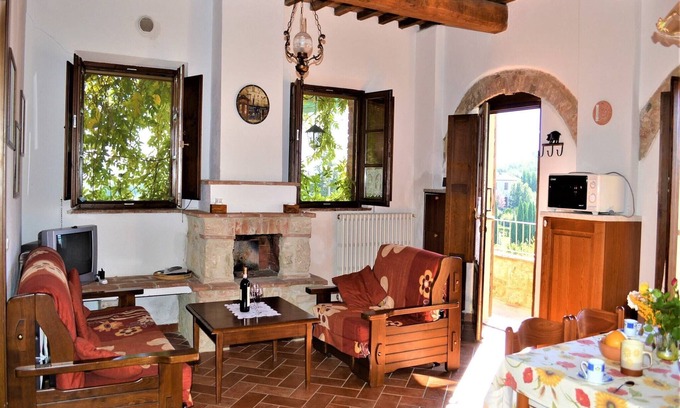 Asciano Apartment | Apartment in Tuscany with Stunning Views