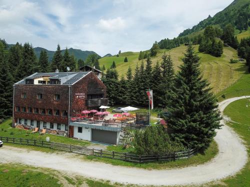 Navis Apartment | Apartment in Tyrol near Ski Slopes