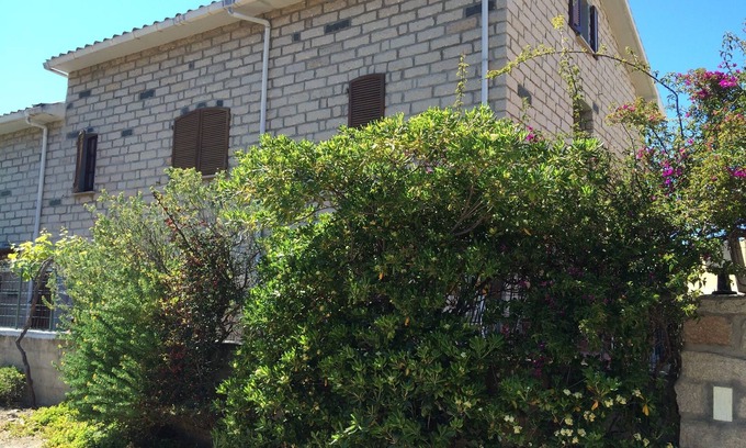 Lu Bagnu Apartment | APARTMENT IN VILLA IN LU BAGNU 5 MIN FROM THE BEACH CASTELSARDO