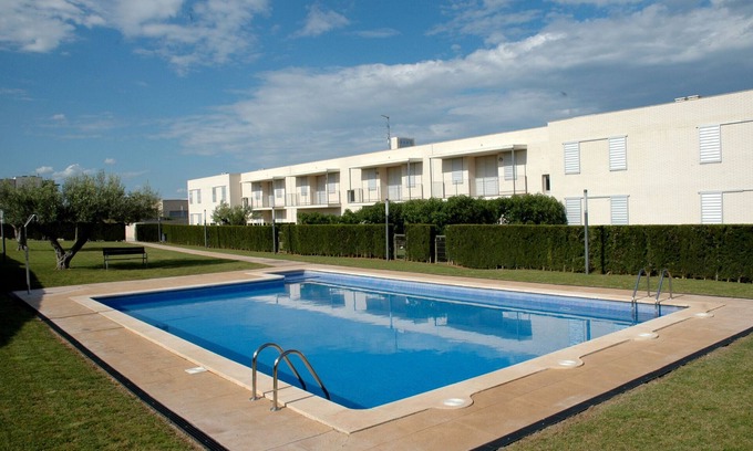 L'Ampolla Apartment | APARTMENT IN WITH GARDEN IN THE MIRADOR DEL DELTA