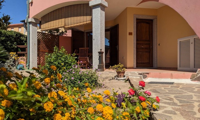 Lu Bagnu Apartment | Apartment 200 meters from the sea!