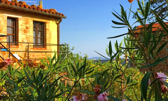 Manciano Apartment | Apartment with panoramic views between Saturnia and Pitigliano