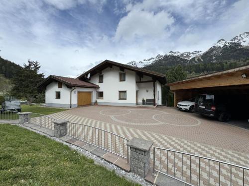 Pettneu am Arlberg Apartment | Apartment Jordan by Interhome