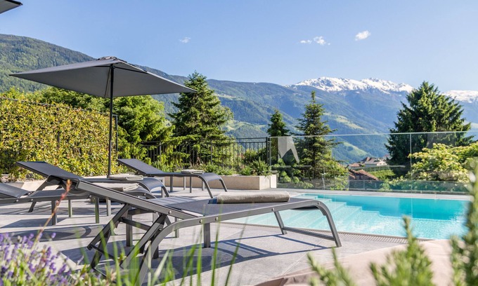 Parcines Apartment | Apartment 'Köfele Lodge Rosa' with Mountain View, Shared Pool and Wi-Fi