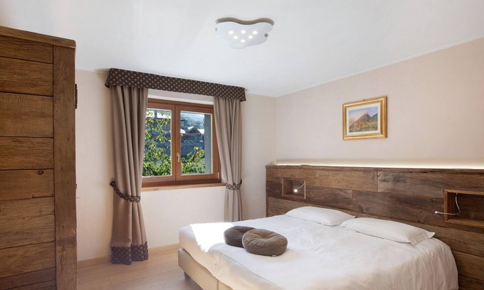 Pont Suaz Apartment | Apartment 'La Vigne De Papagran App3' with Mountain View, Shared Garden and Wi-Fi