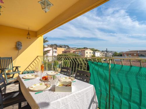 Six-Fours-les-Plages Apartment | Apartment les voiles by Interhome