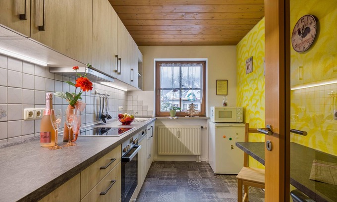 Farchant Apartment | Apartment 'Lechner' with Zugspitz Mountain View, Balcony & Wi-Fi