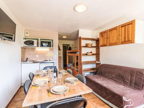 Les Boisses Apartment | Apartment Les Olympiques - Tignes 1800-4 by Interhome
