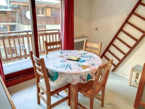 Les Boisses Apartment | Apartment Les Olympiques - Tignes 1800-7 by Interhome