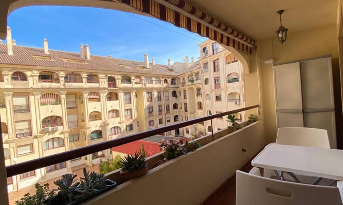 Arroyo de la Miel Apartment | Apartment 'Liya's Home' with Balcony, Wi-Fi and Air Conditioning