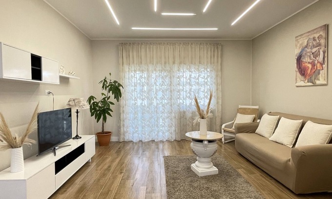 Pompei Apartment | Apartment located within a park with free parking space.