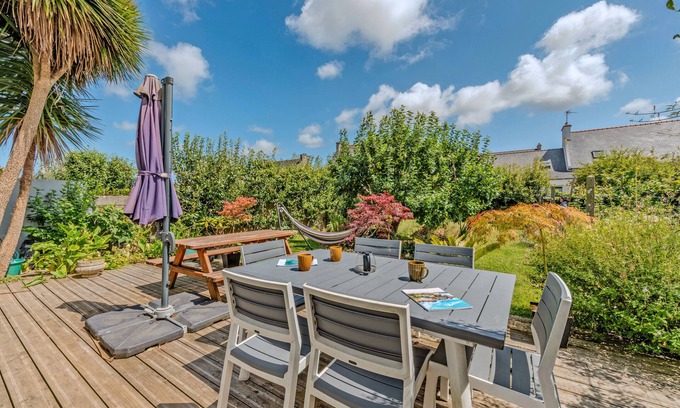 Le Folgoet Apartment | Apartment 'Location Meublé Ty Kim' with Shared Terrace and Wi-Fi