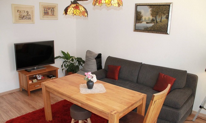 Leer Apartment | Apartment-LOGA in Leer (East Frisia), 2.5 km to city center -max 3 people