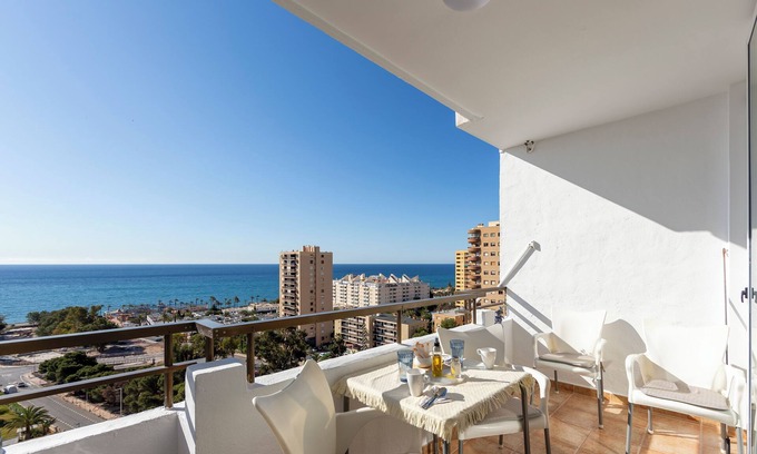 Aguadulce Apartment | Apartment 'Loli' with Sea View, Wi-Fi and Air Conditioning