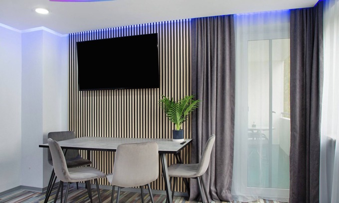 Neuburg Apartment | Apartment 'Modern Apartments Neuburg 3 - New' with Balcony and Wi-Fi